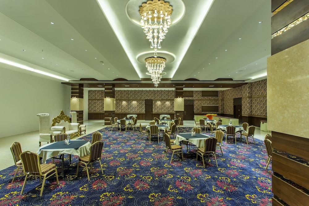 Hotel Abika Elite Ujjain Extérieur photo
