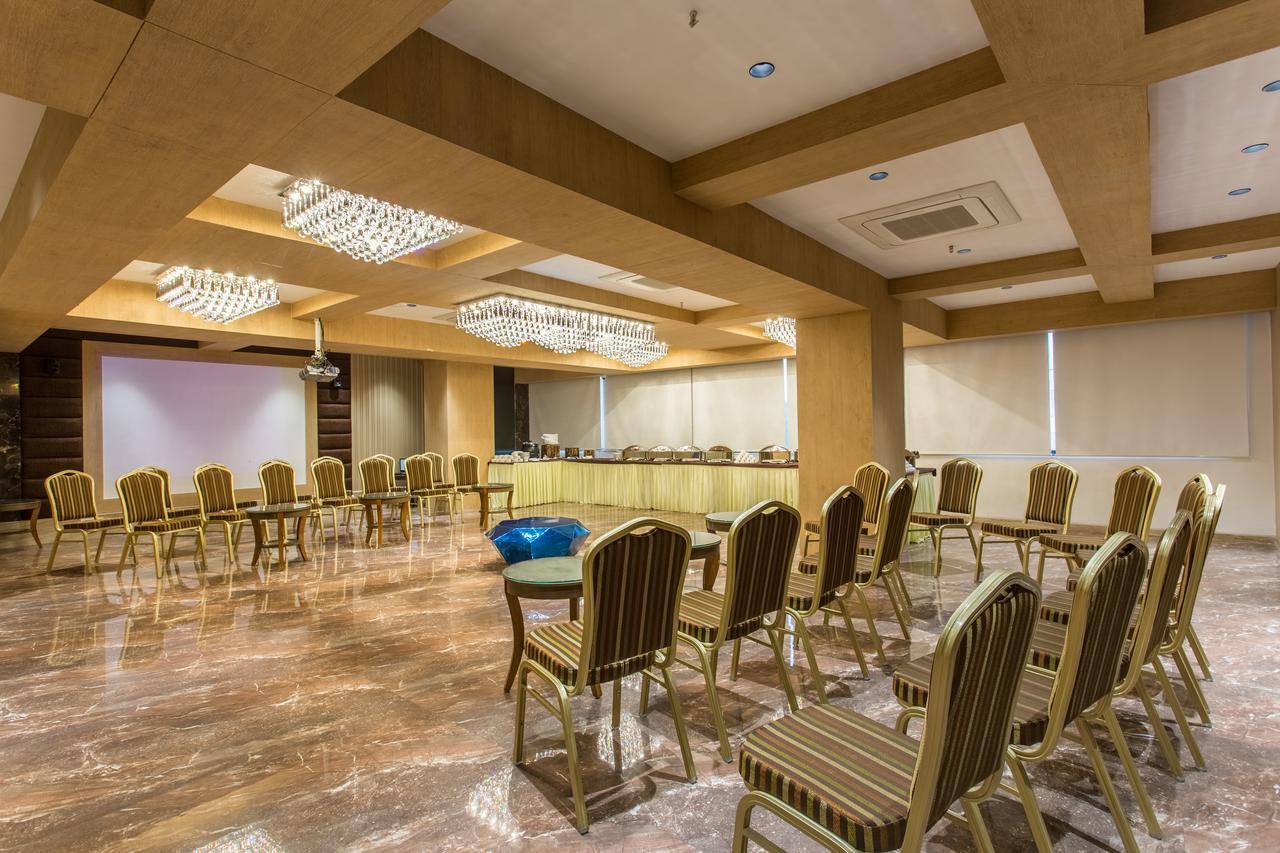 Hotel Abika Elite Ujjain Extérieur photo